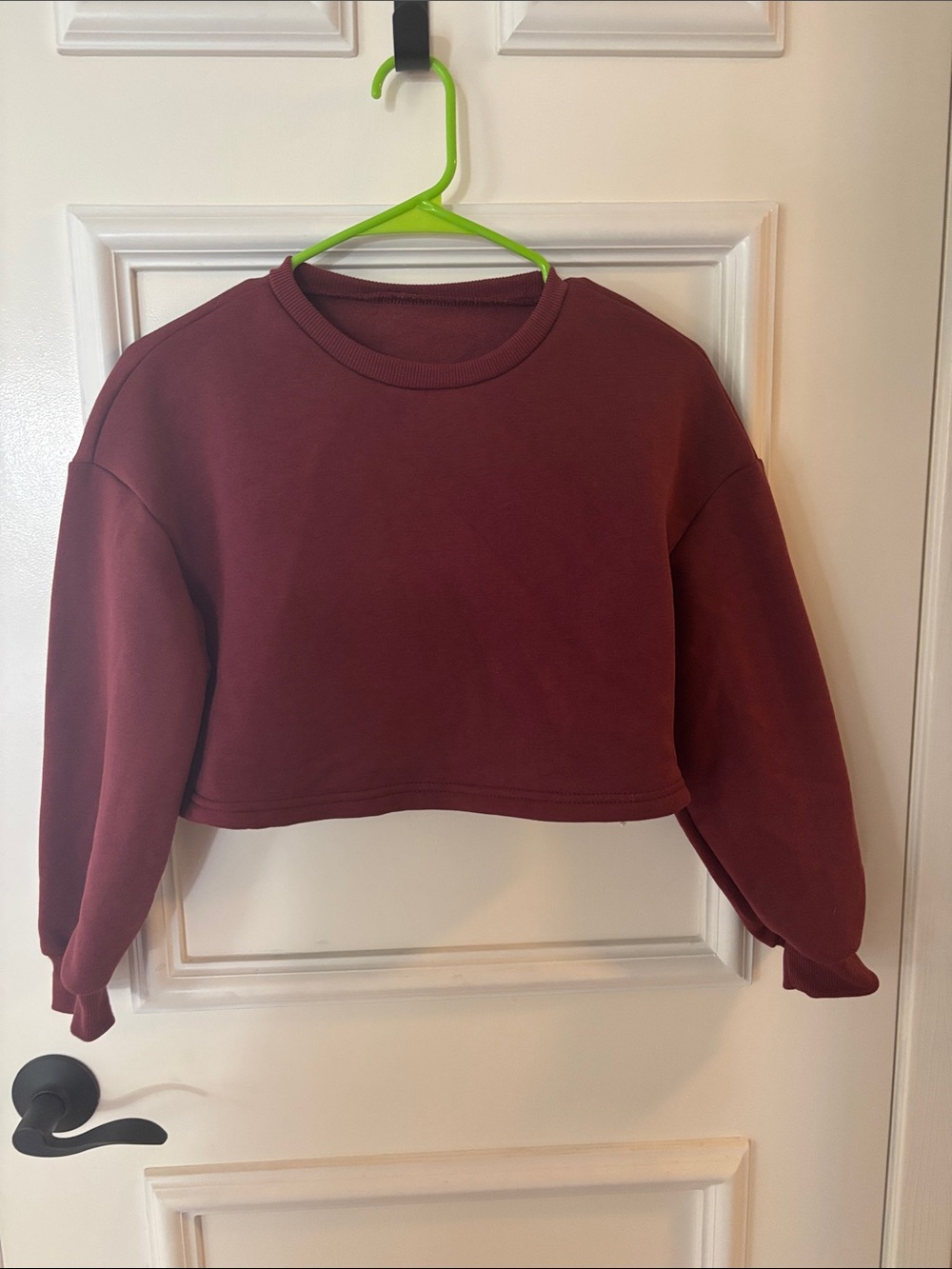 Girl’s SHEIN Cropped Crewneck Sweatshirt - Burgundy